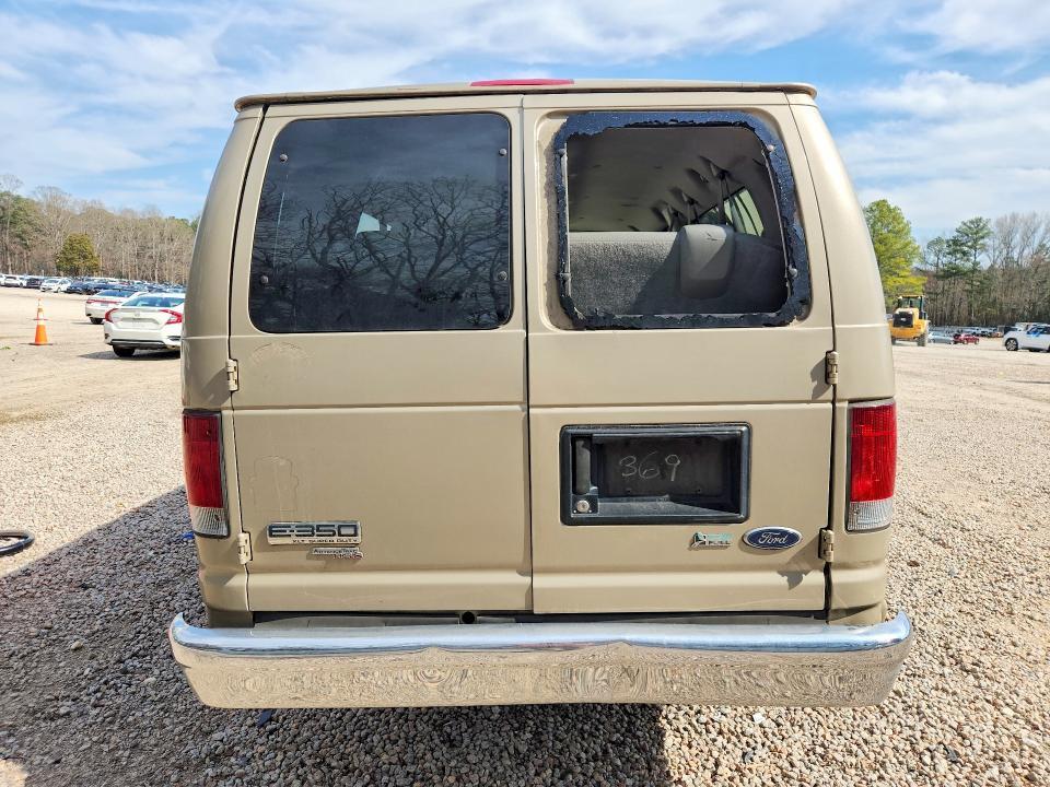 2009 Ford Econoline E350 Super Duty Wagon