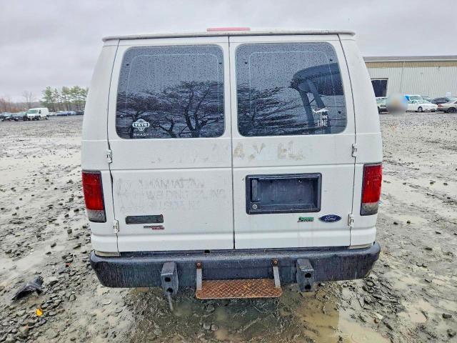 2013 Ford Econoline E250 van