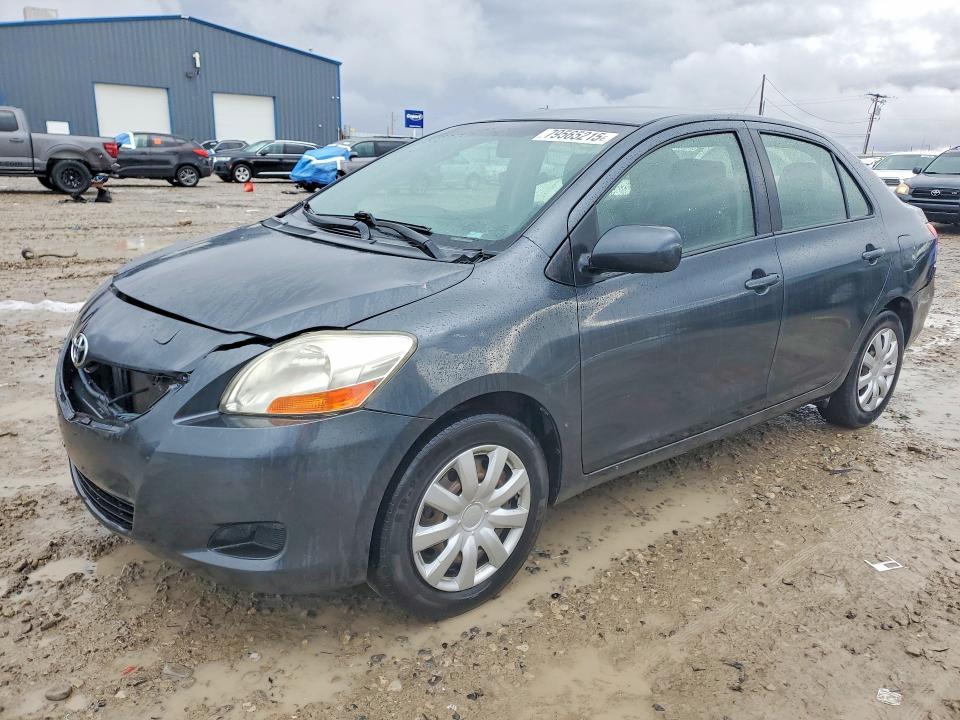 2011 Toyota Yaris Base