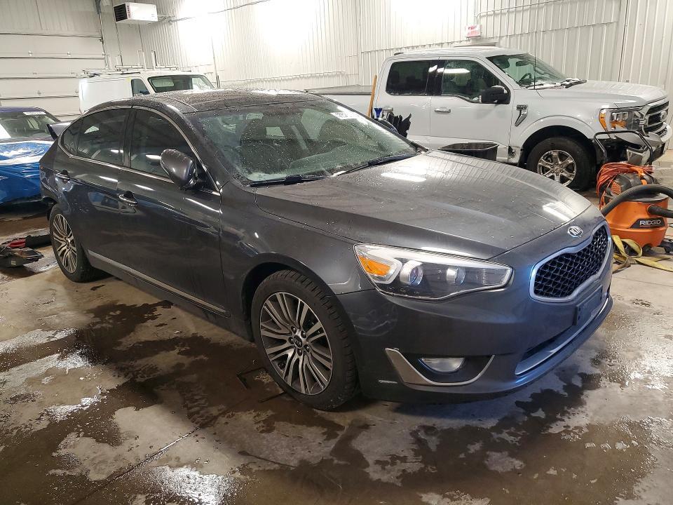 2016 KIA Cadenza Premium