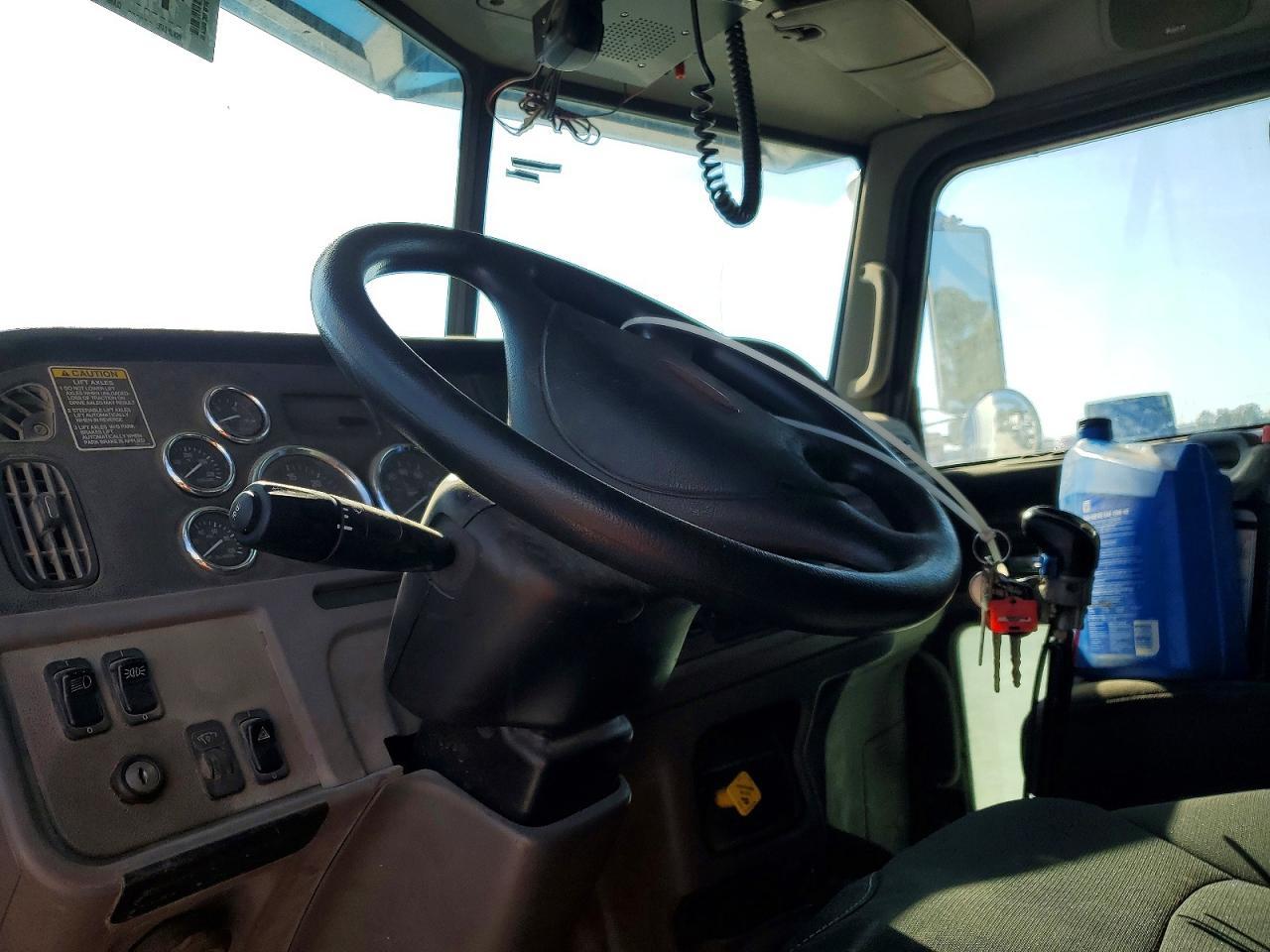 2015 Peterbilt 365 Dump Truck