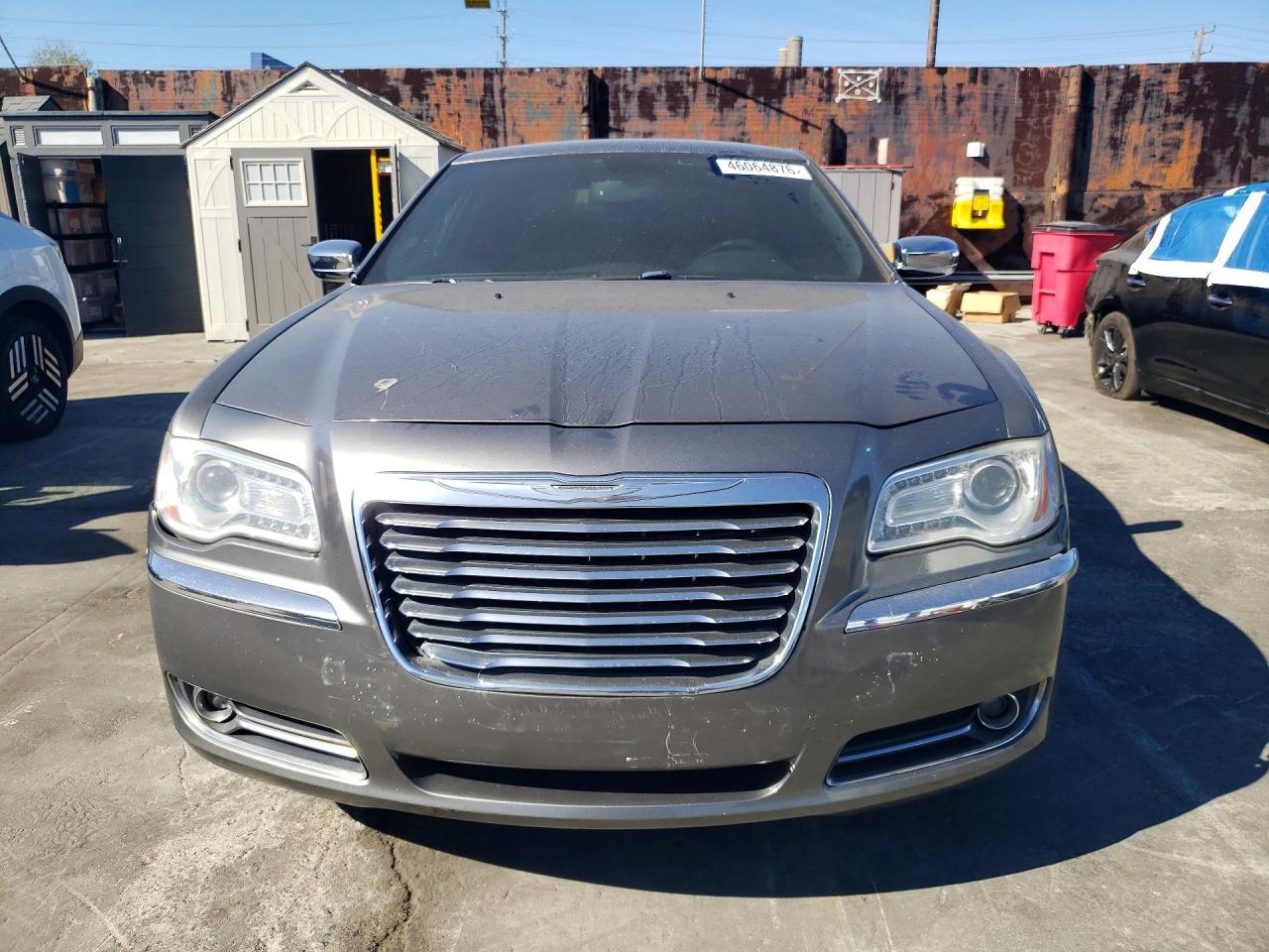 2011 Chrysler 300 Limited