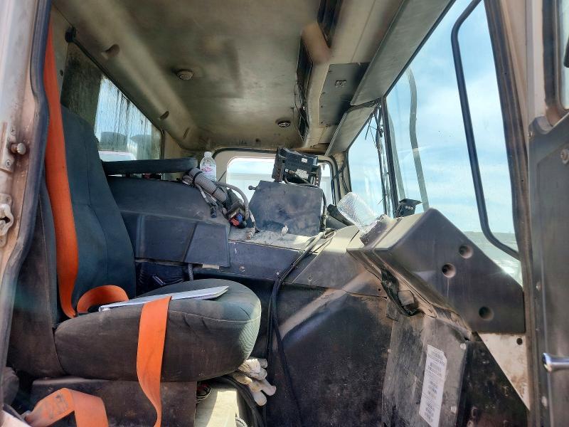 2010 Mack MRU613 Refuse Truck