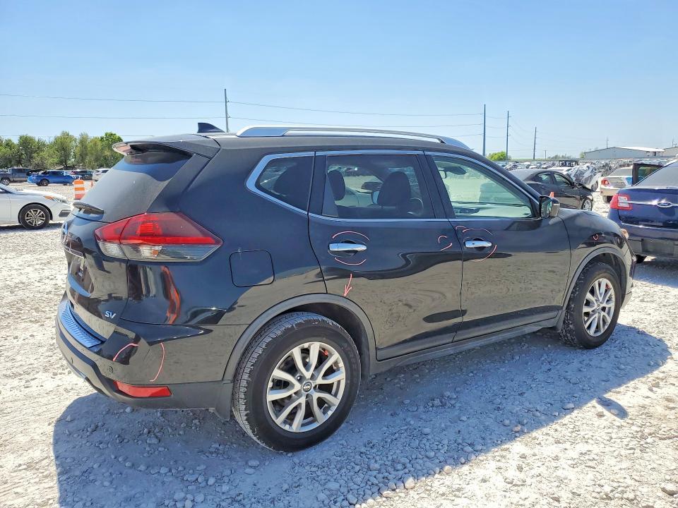 2020 Nissan Rogue sv