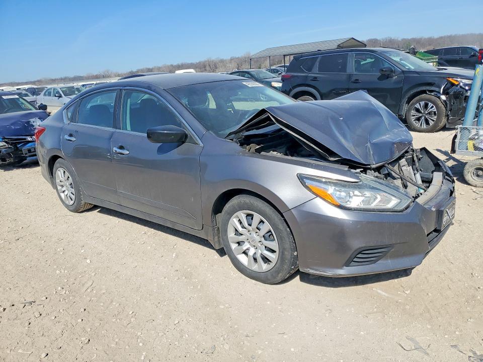 2017 Niss Altima 2.5