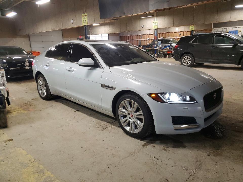 2017 Jaguar Xf Premium