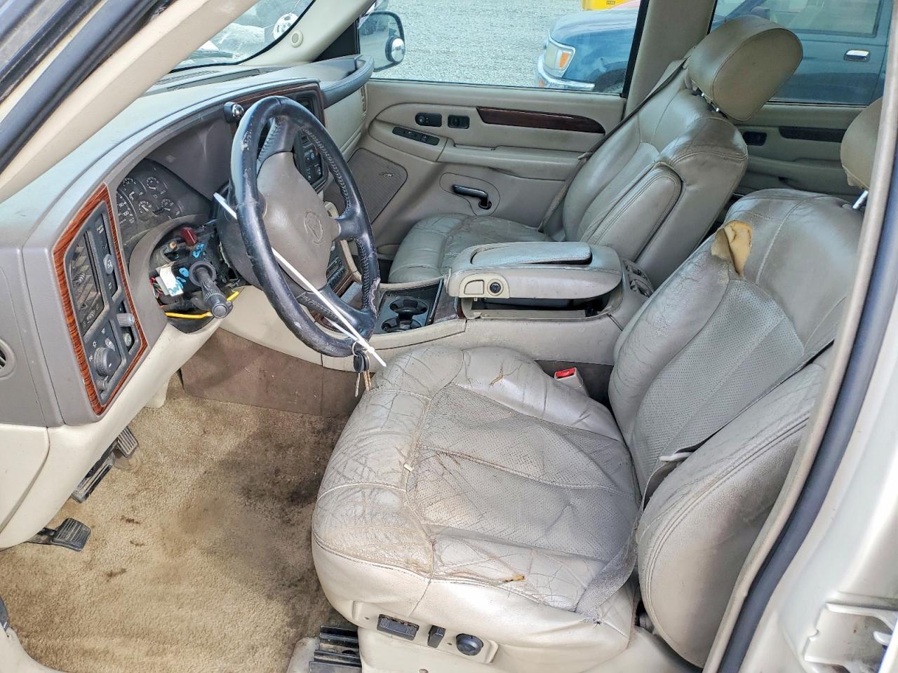 2002 Cadillac Escalade Luxury