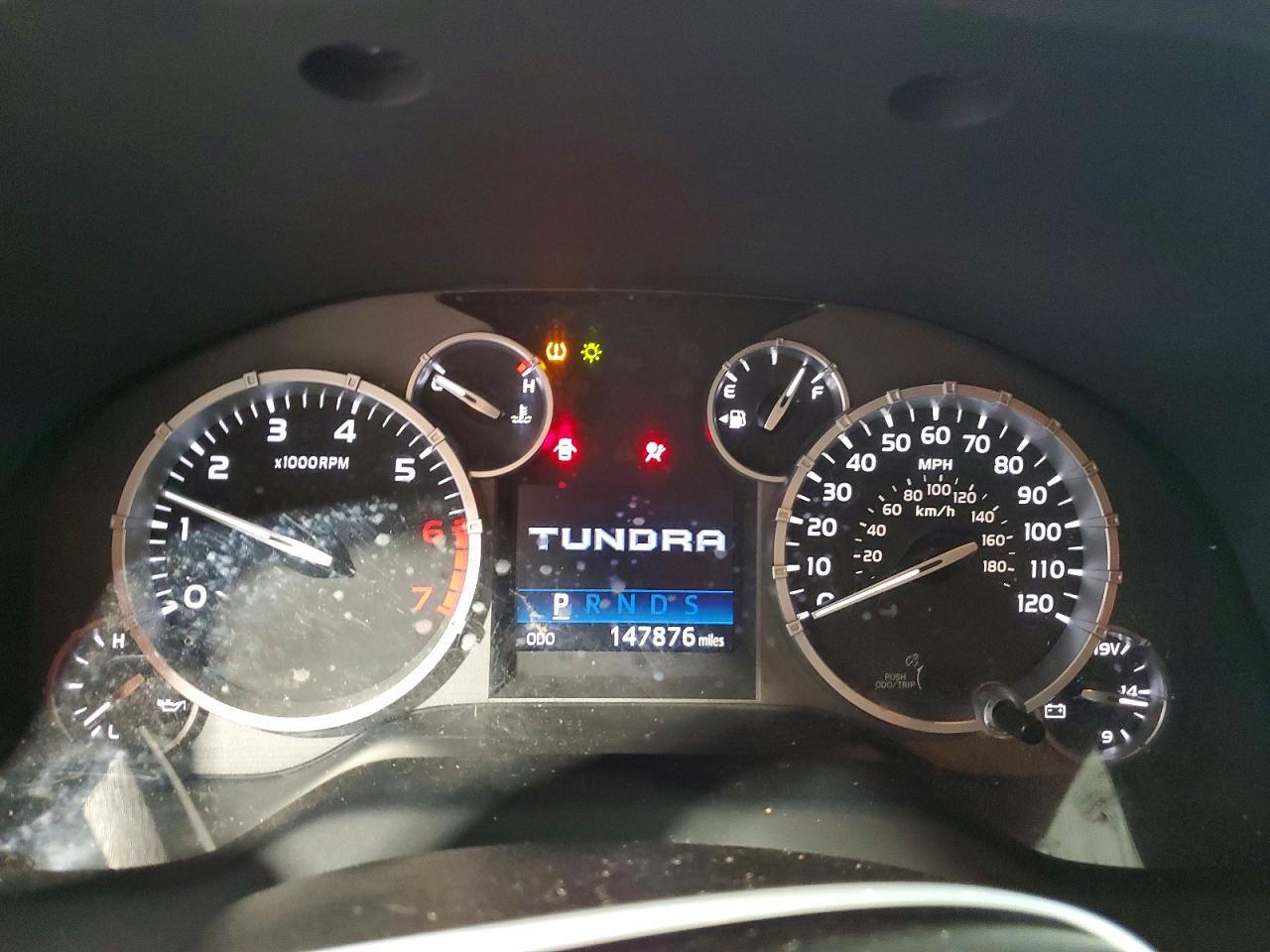 2014 Toyota Tundra SR5