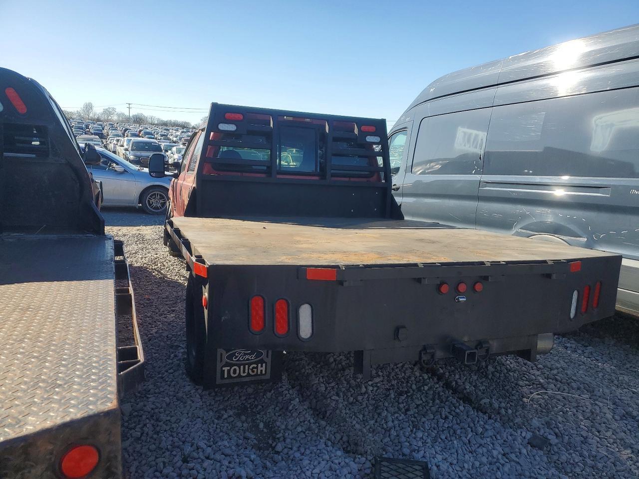 2001 Ford F350 Super Duty Flatbed Truck