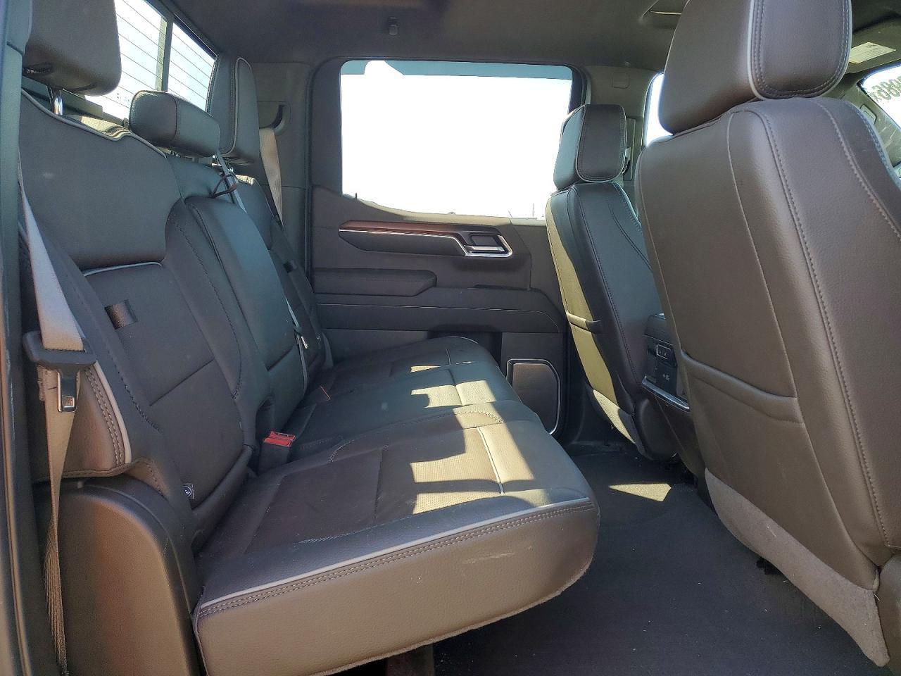 2025 GMC Sierra K1500 Denali