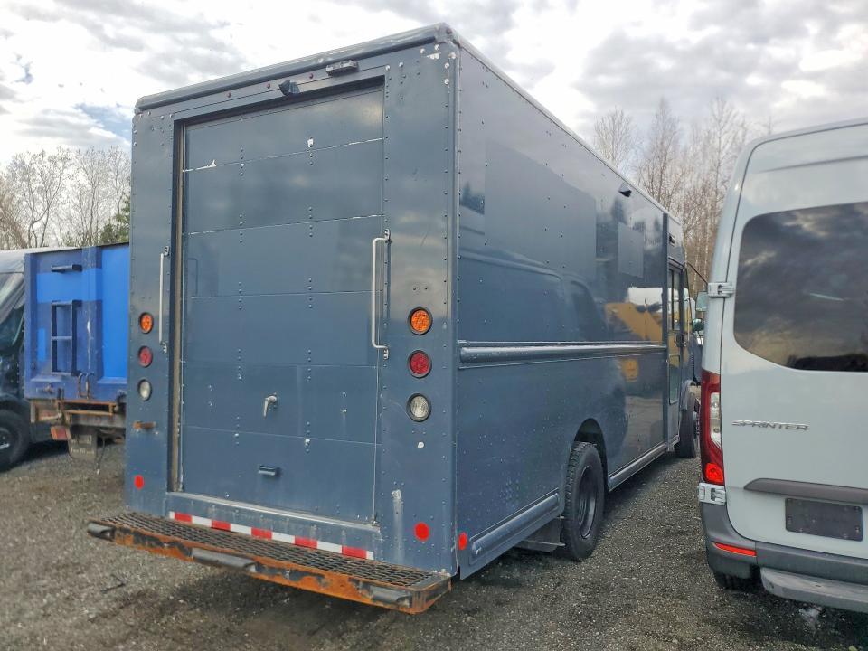 2020 Ford Commercial Chassis Delivery Truck