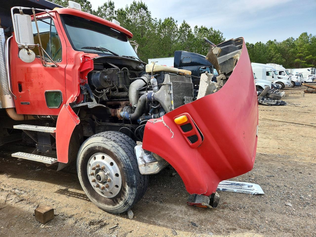2004 Sterling 2004 Sterling L9500 Dump Truck