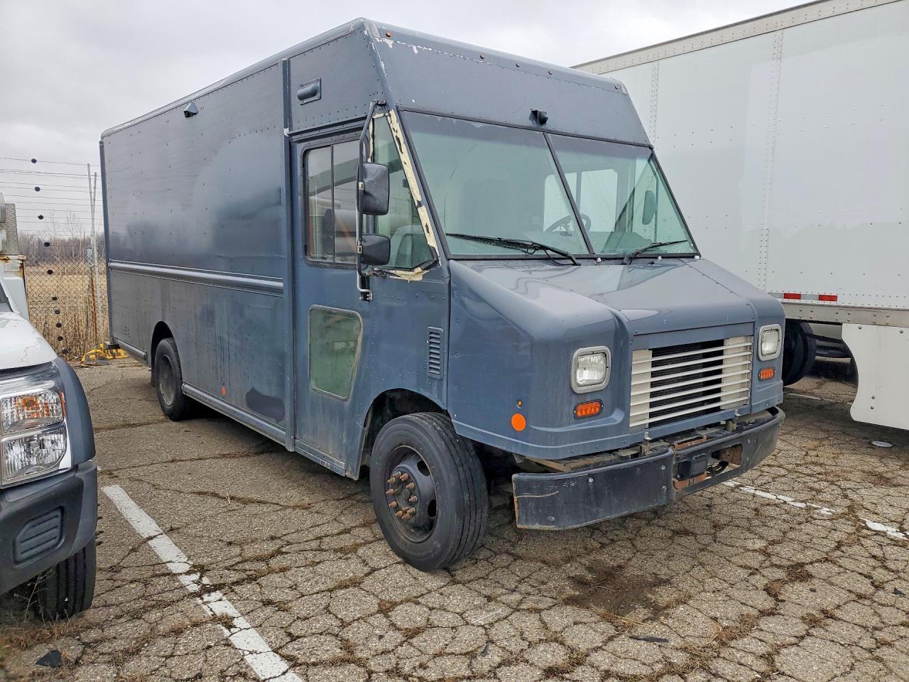 2020 Ford F59 Delivery Truck