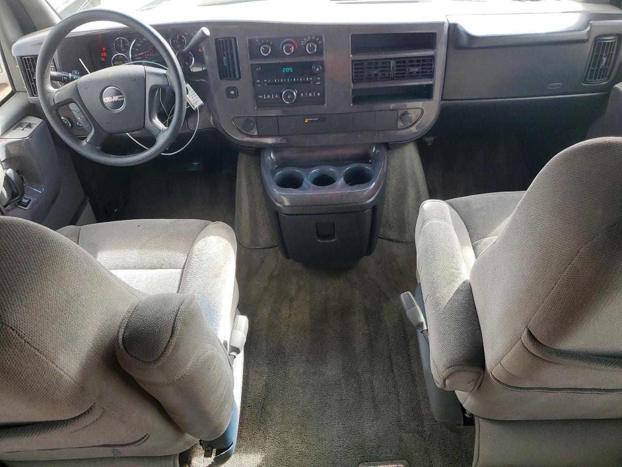 2009 GMC Savana G1500