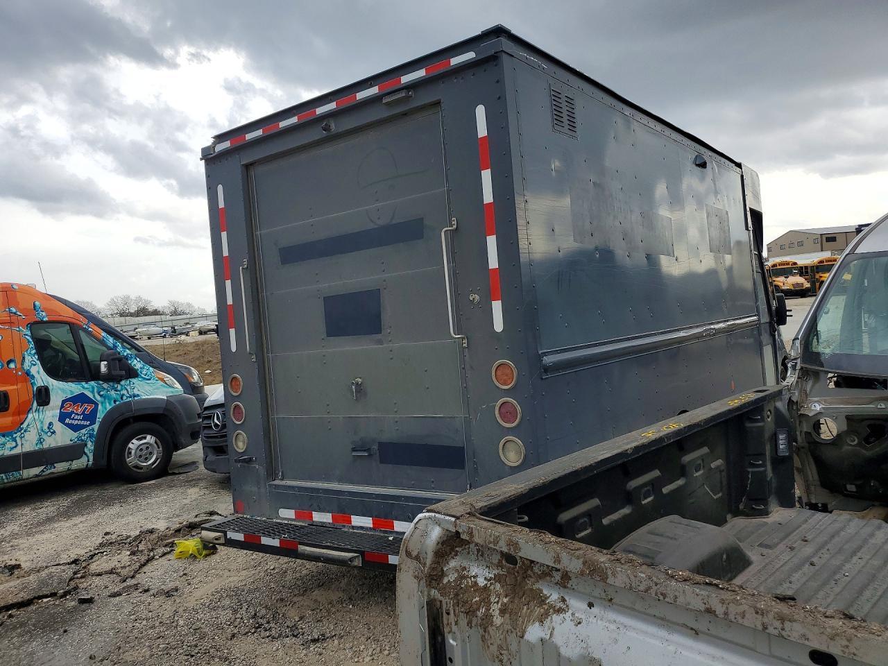 2021 Ford Transit Delivery Truck