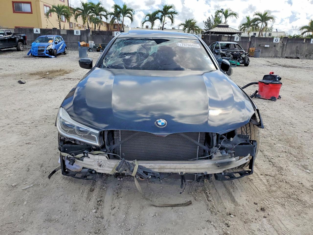 2019 BMW 740 i