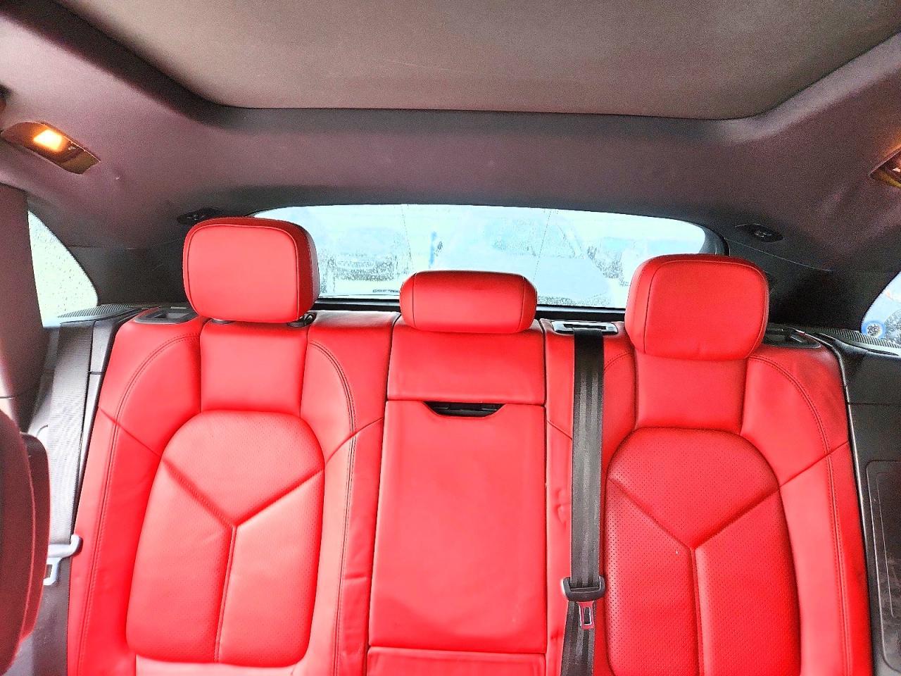 2015 Porsche Macan s