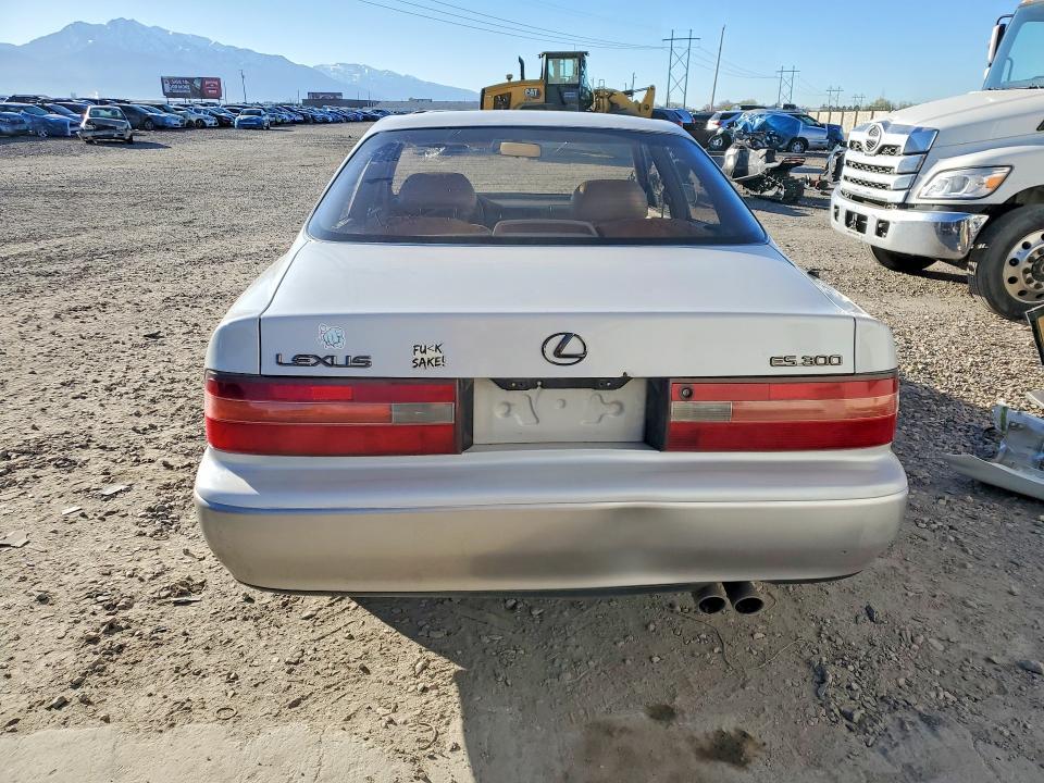 1996 Lexus Es 300 Base