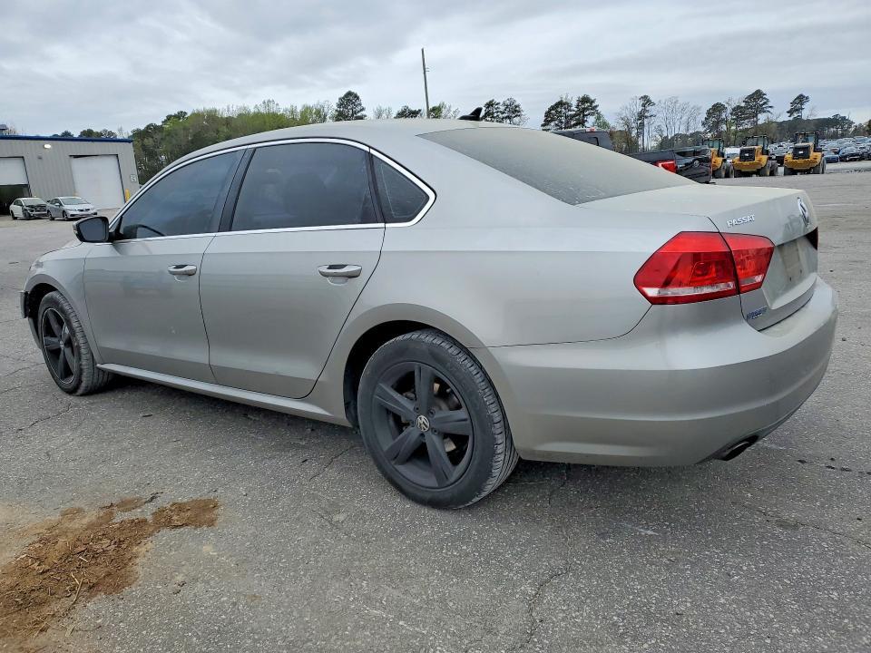 2013 Volkswagen Passat se