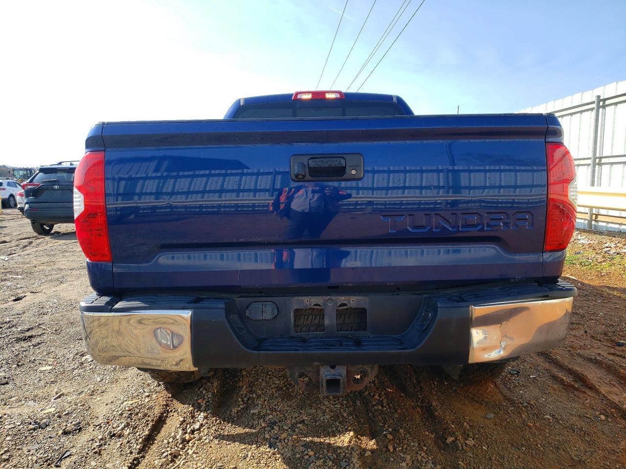 2014 Toyota Tundra SR5