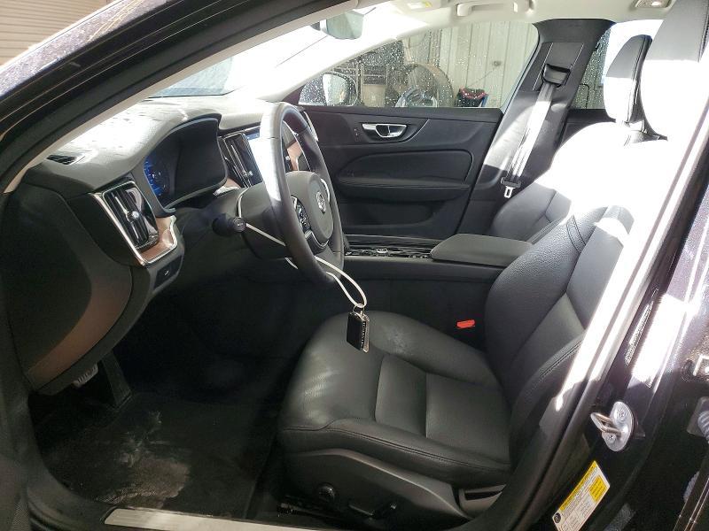 2025 Volvo V60 Cross Country Plus