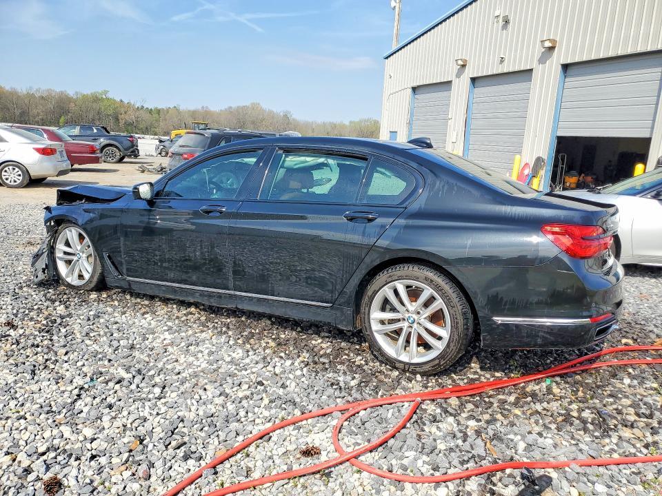 2018 BMW 750 xi