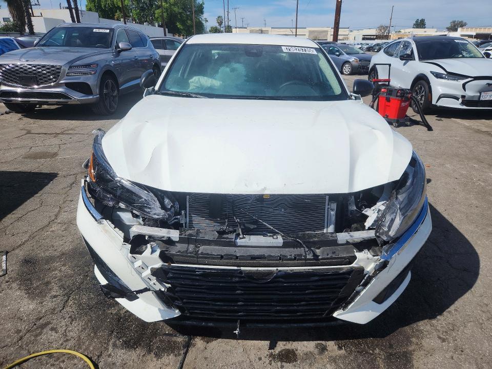 2025 Nissan Altima 2.5 sv