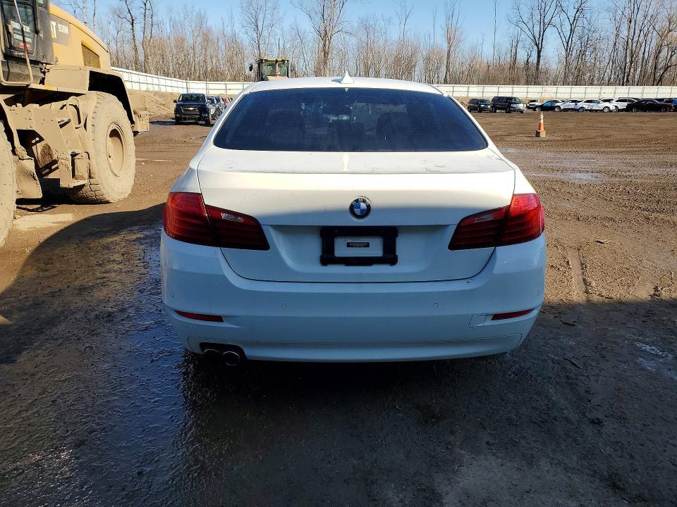 2016 BMW 528 i