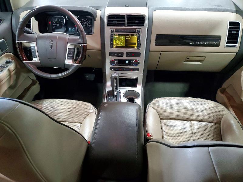2010 Lincoln Townhouse MKX