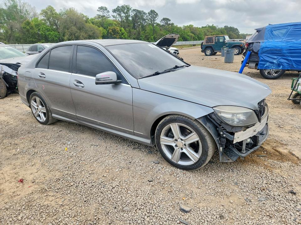 2011 Mercedes-Benz C300