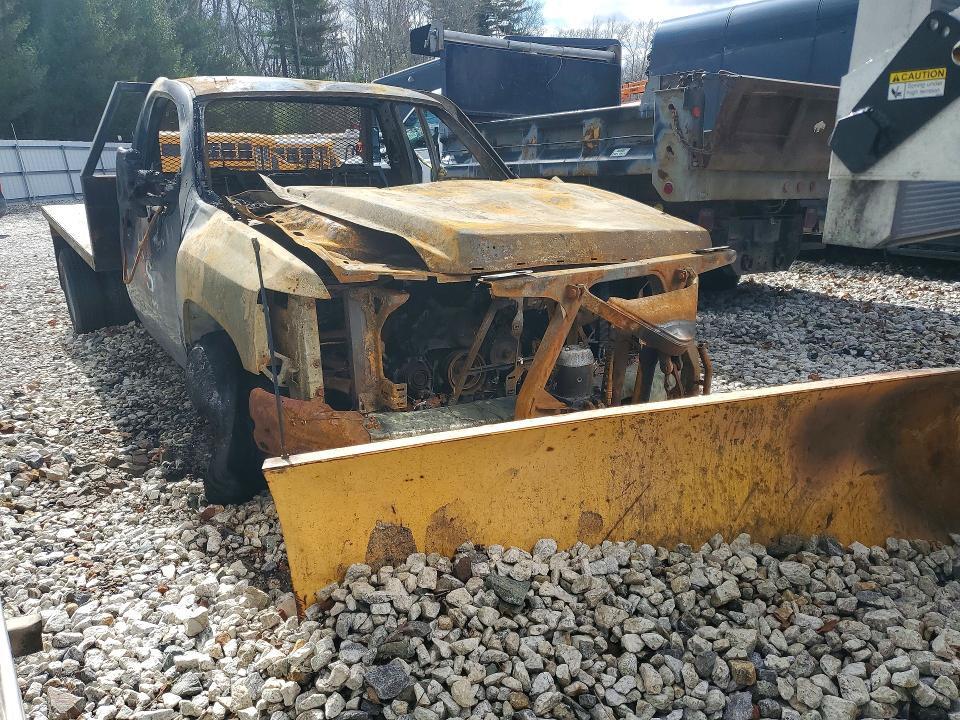 2008 Chevrolet Silverado Flatbed Truck