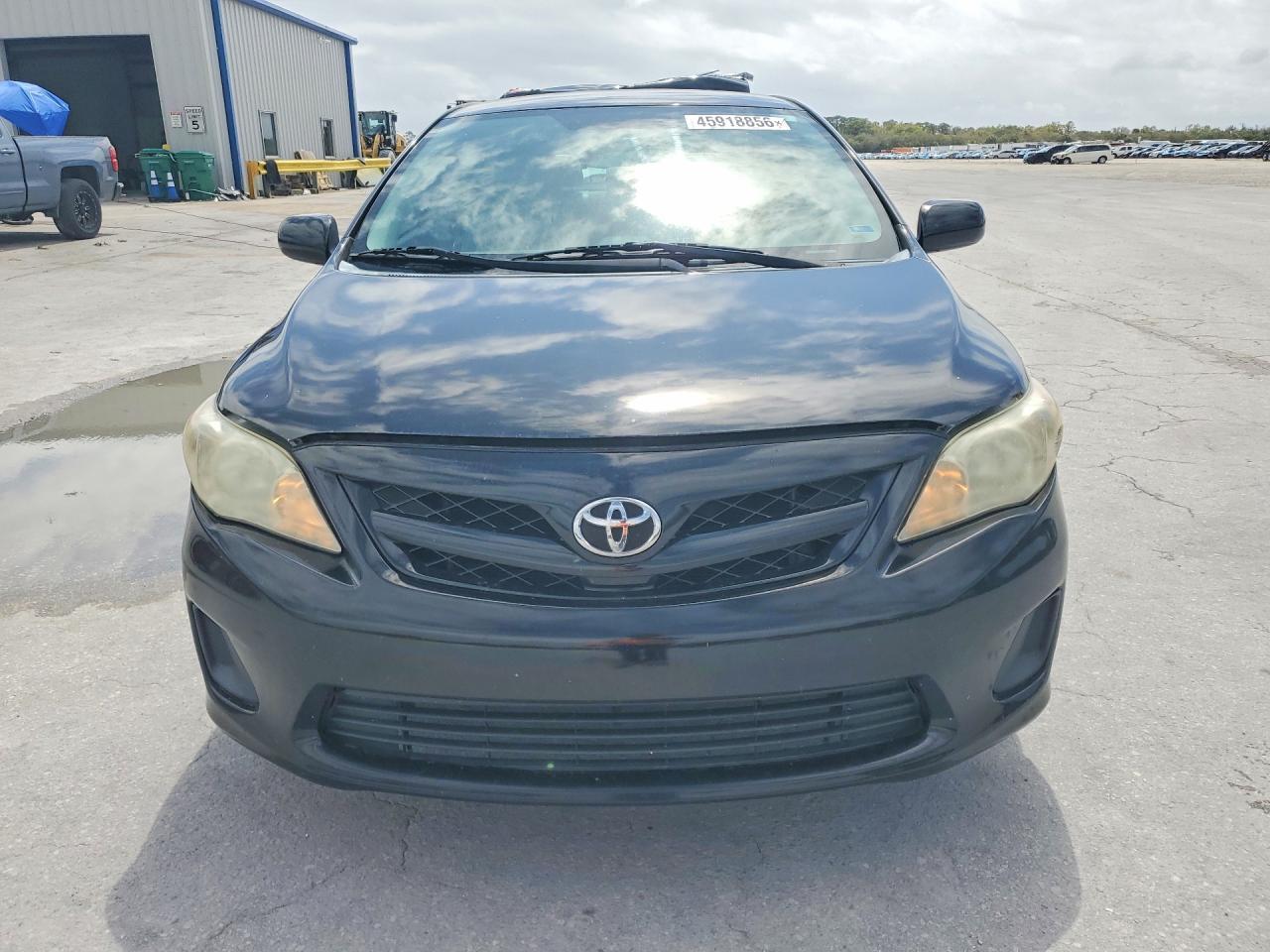 2013 Toyota Corolla l