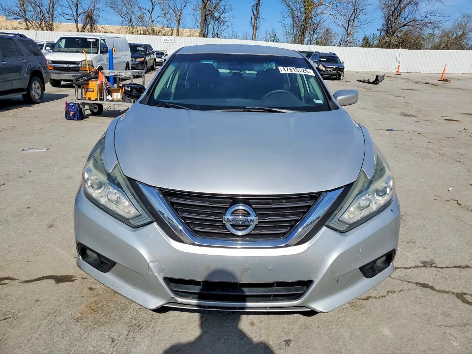 2016 Nissan Altima 2.5 sv