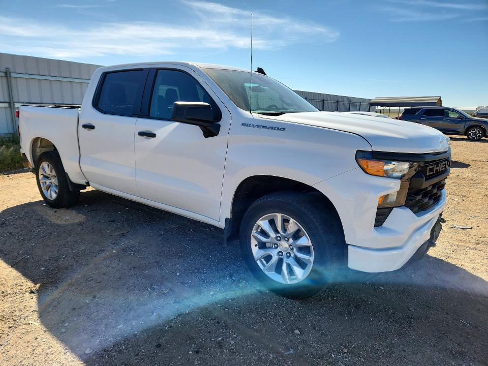 2022 Chevrolet Silverado C1500 Custom
