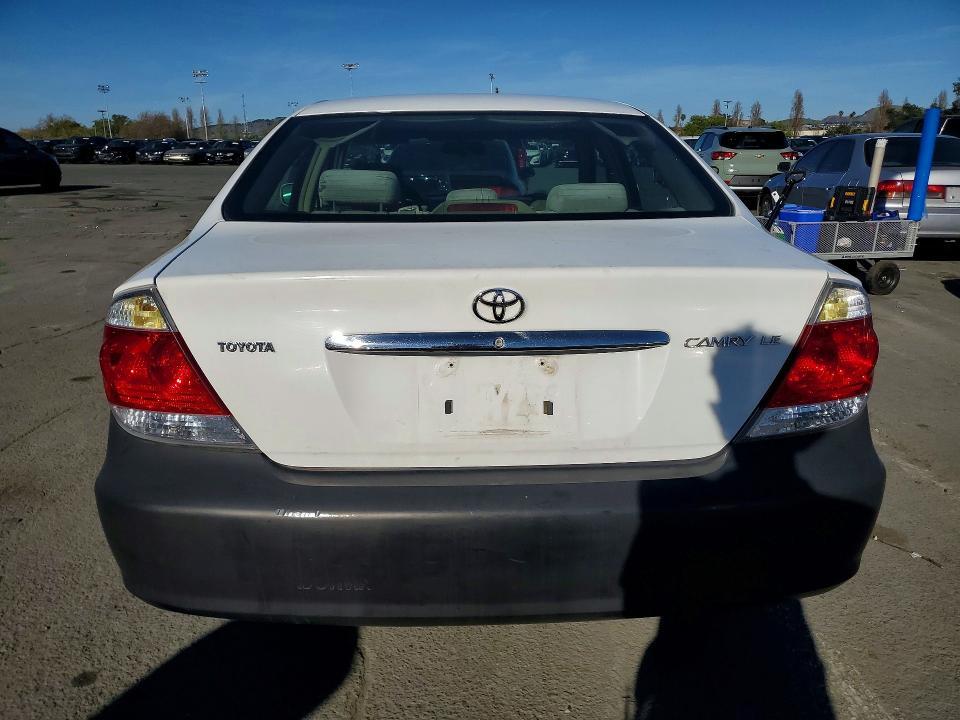 2006 Toyota Camry le