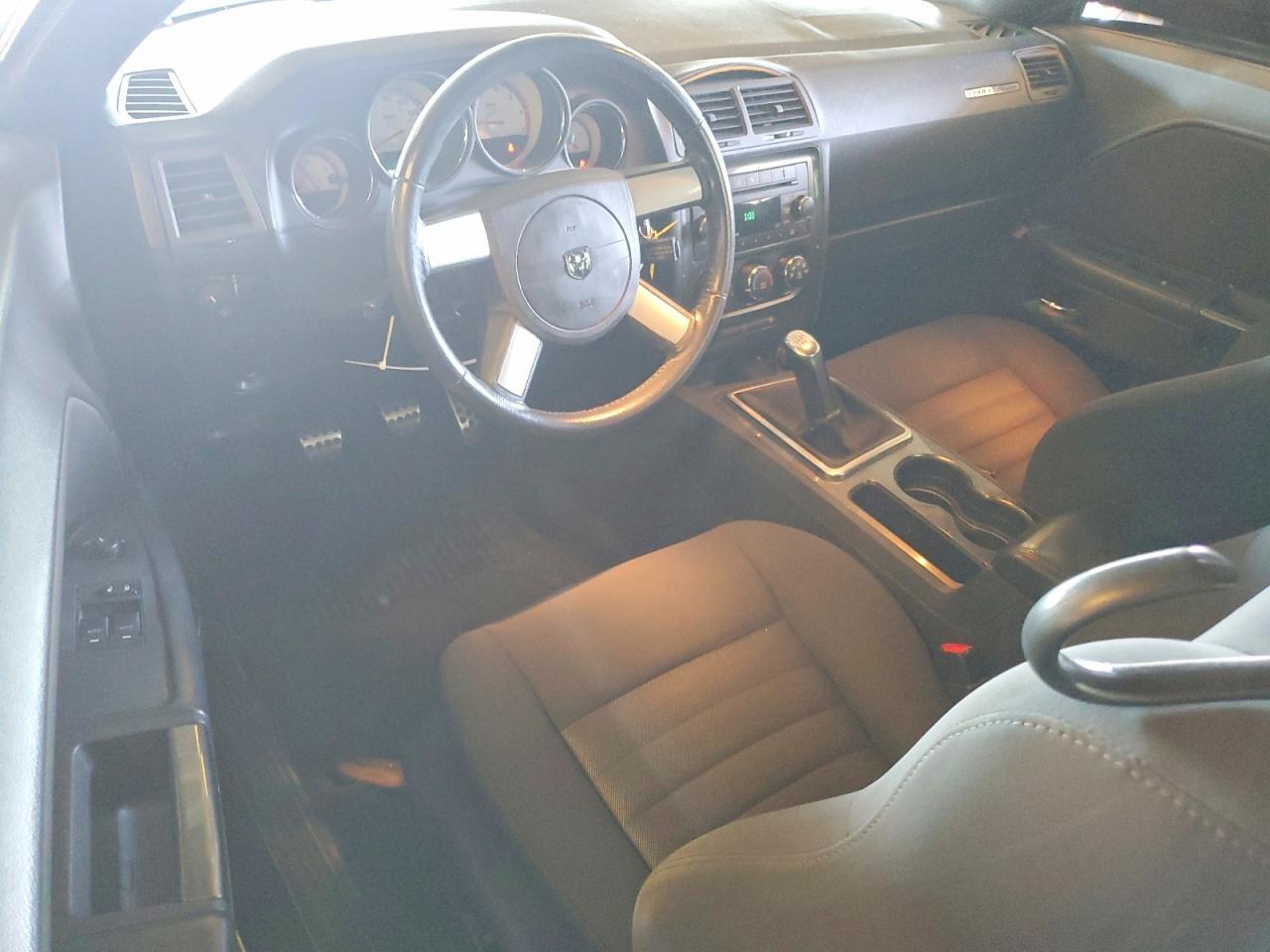 2010 Dodge Challenger r