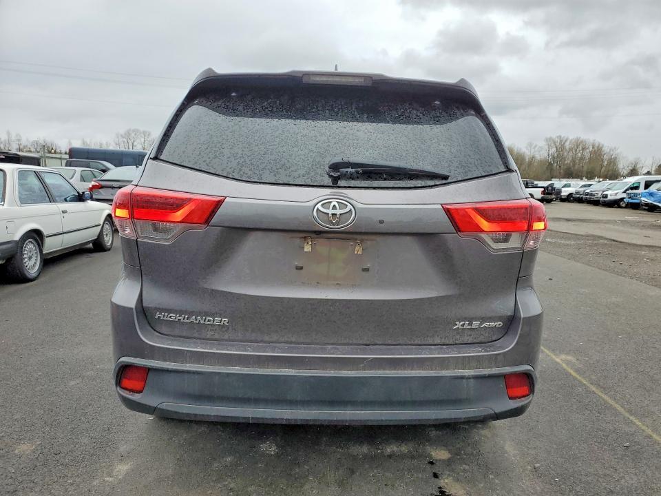 2017 Toyota Highlander xle