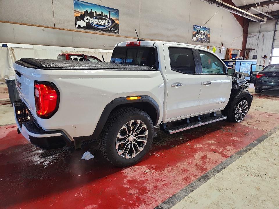 2024 GMC Canyon Denali