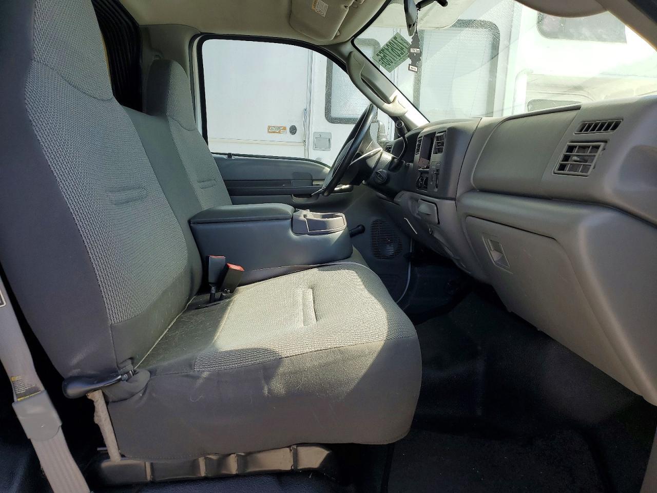 2003 Ford F350 Super Duty Recreational Vehicle