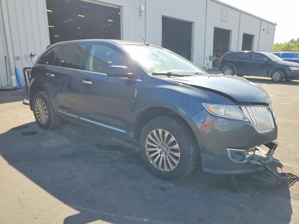 2013 Lincoln Townhouse MKX