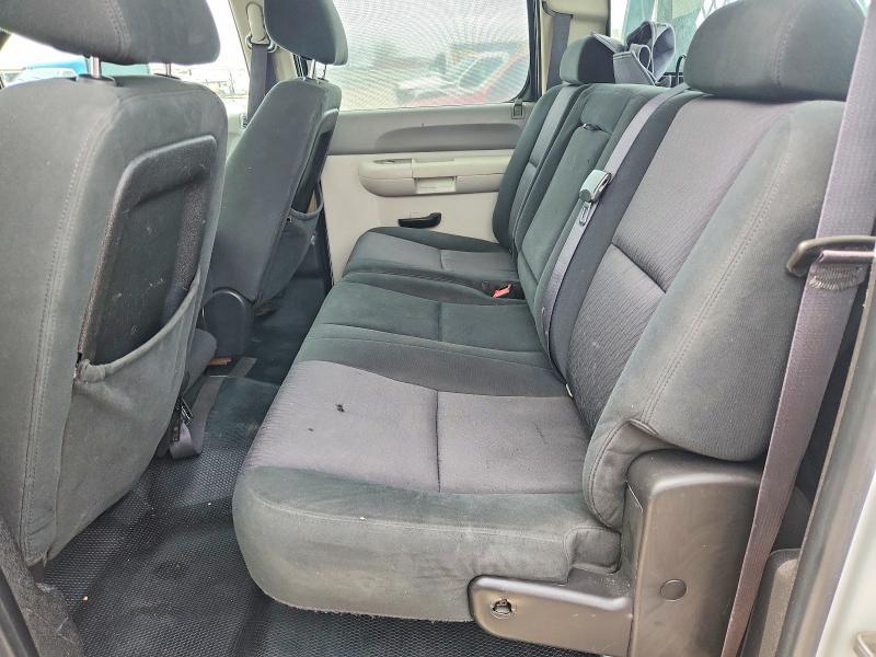 2011 Chevrolet Silverado Flatbed Truck