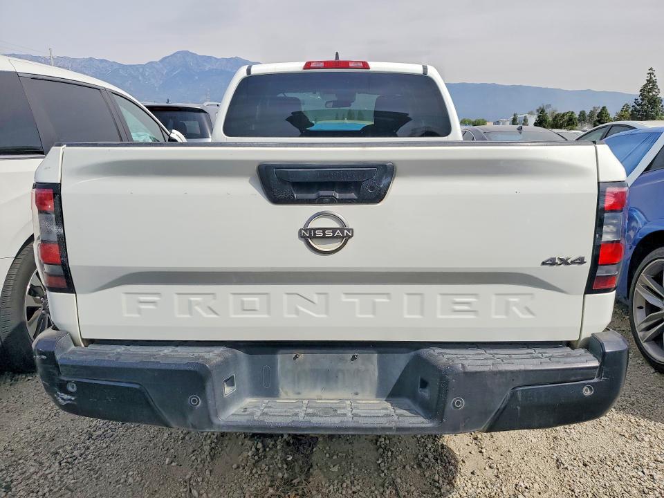 2023 Nissan Frontier s