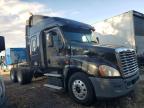 2014 Freigliner 2014 Freightliner Cascadia Semi Truck