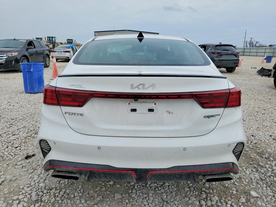 2022 KIA Forte gt