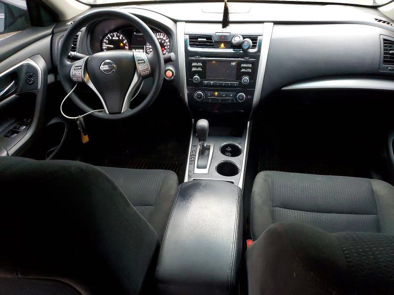 2015 Niss Altima 2.5 s 4DR