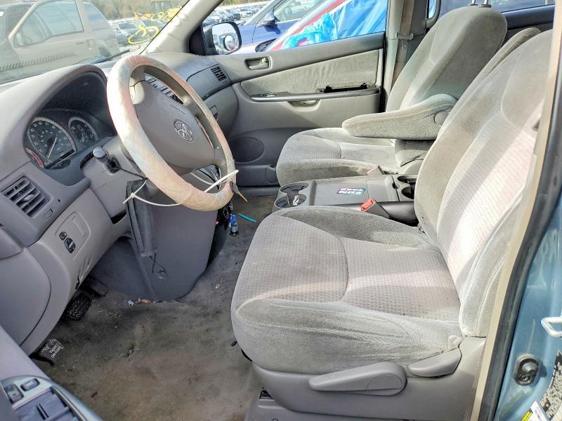 2007 Toyota Sienna ce 7-passenger
