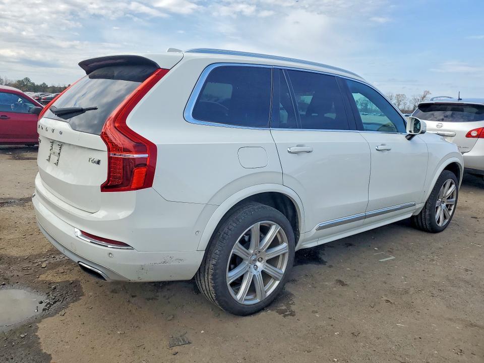 2017 Volvo Xc90 T6