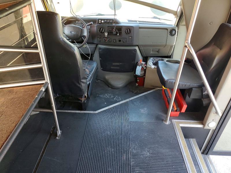 2018 Ford E450 Transit Bus