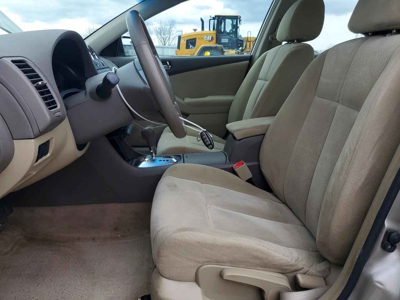 2009 Niss Altima 2.5