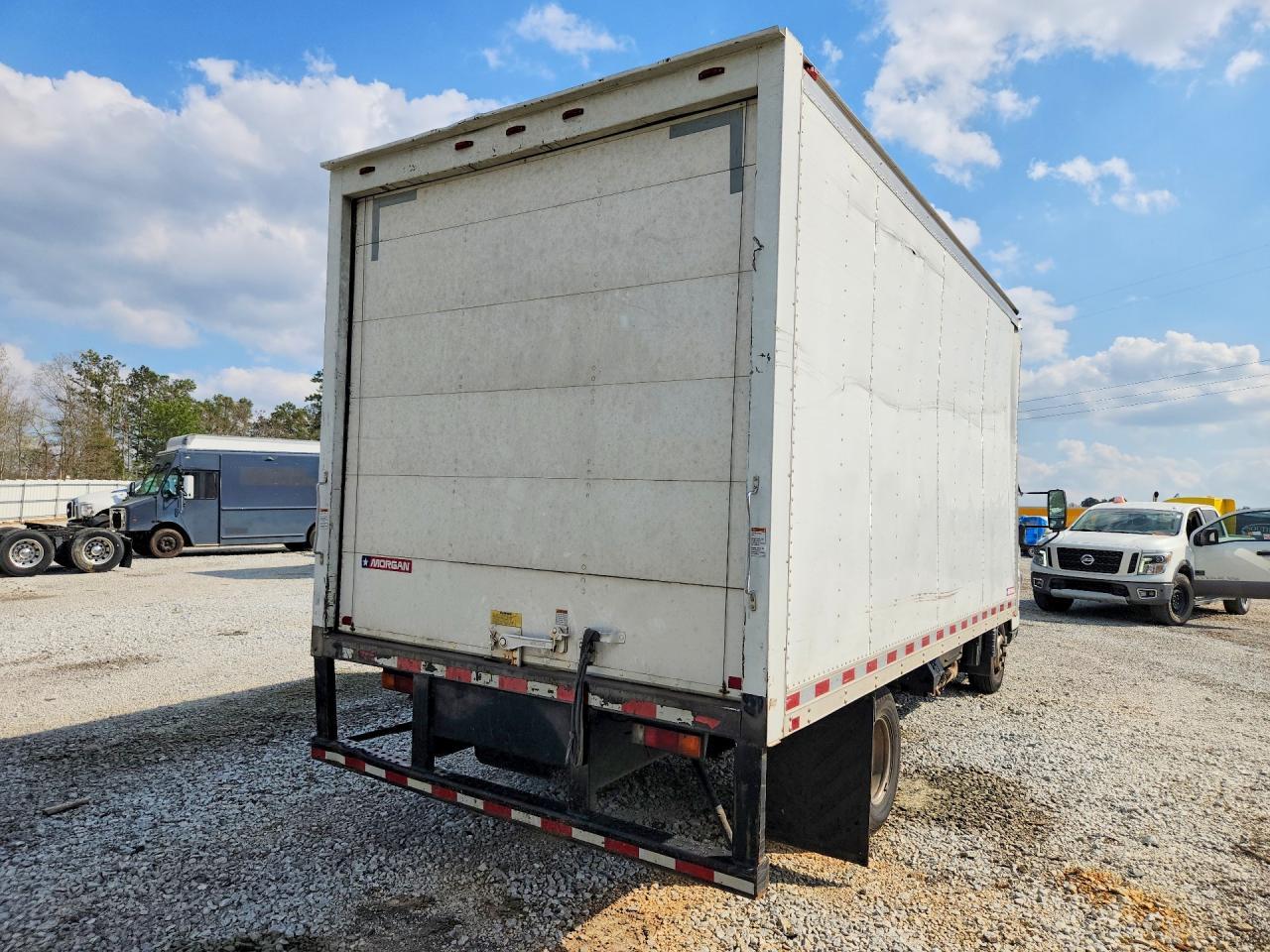 2016 Mitsubishi Fuso FE FEC52S